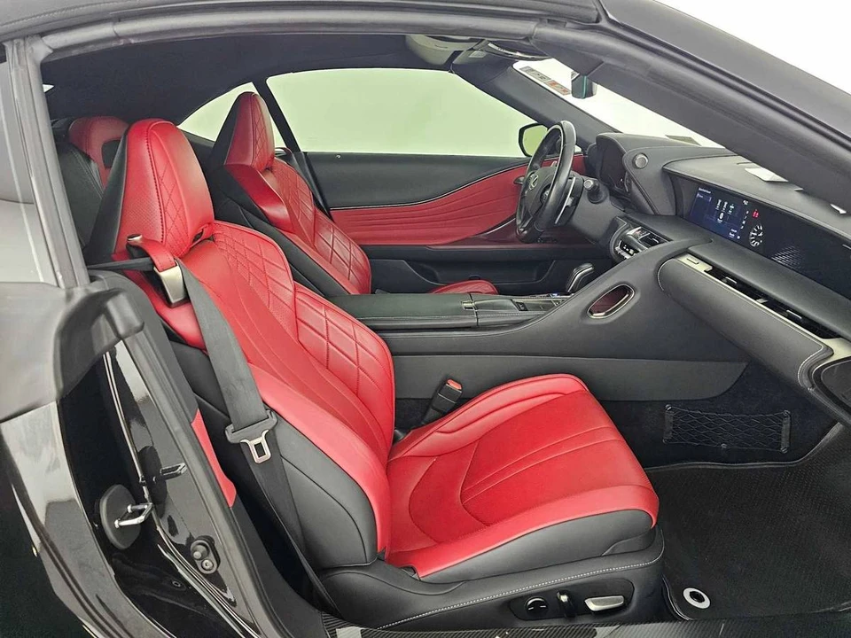 2021 Lexus LC - Image 4 of 11