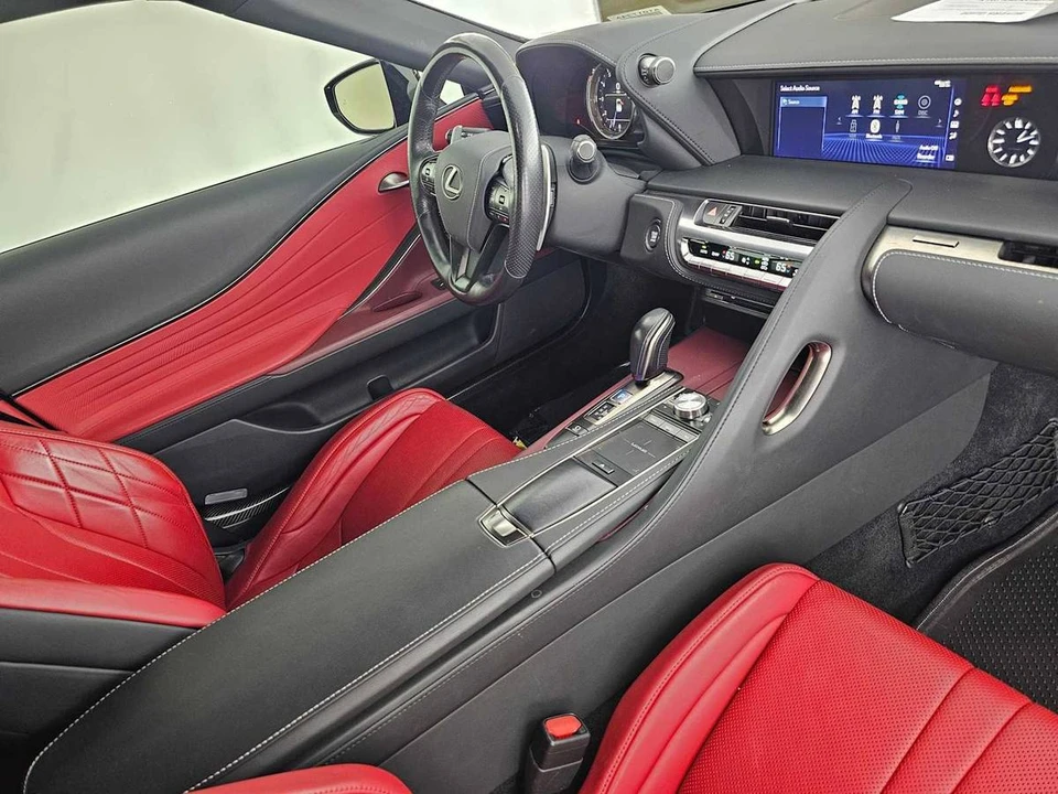 2021 Lexus LC - Image 5 of 11