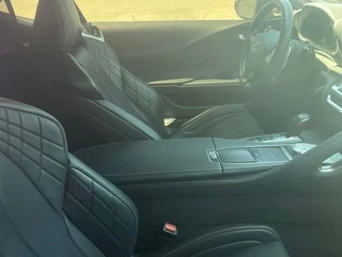 2021 Lexus LC - Image 8 of 10