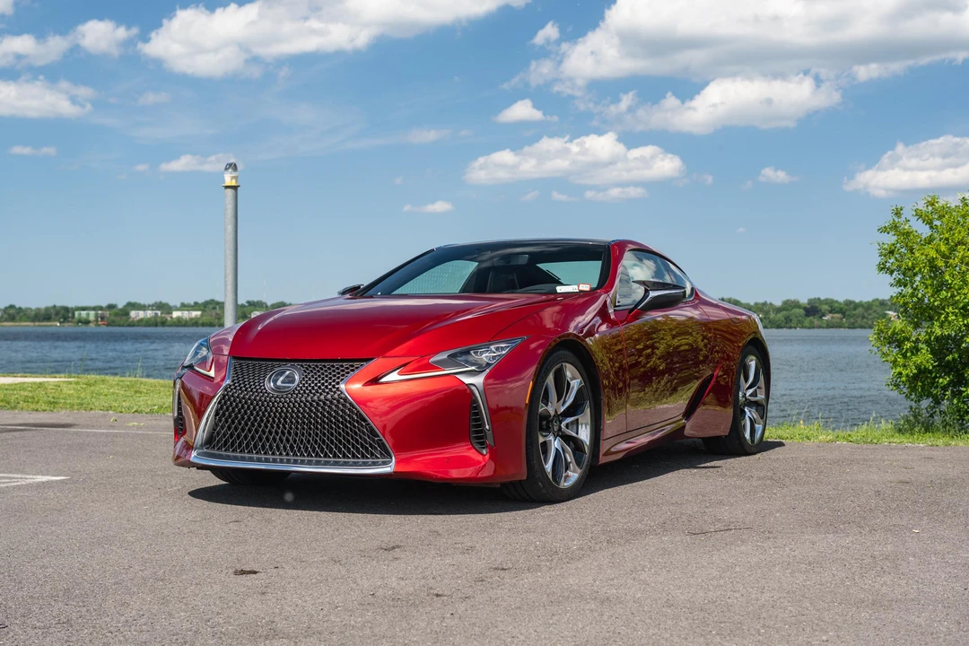 2021 Lexus LC - Image 8 of 31