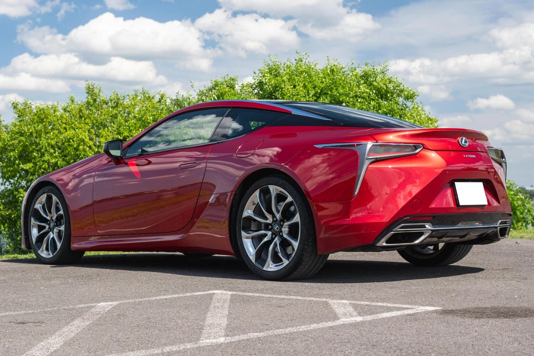 2021 Lexus LC - Image 4 of 31