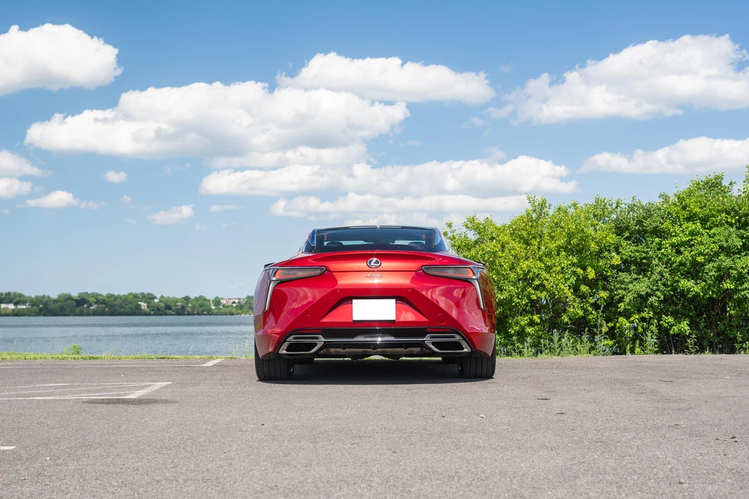2021 Lexus LC - Image 19 of 31