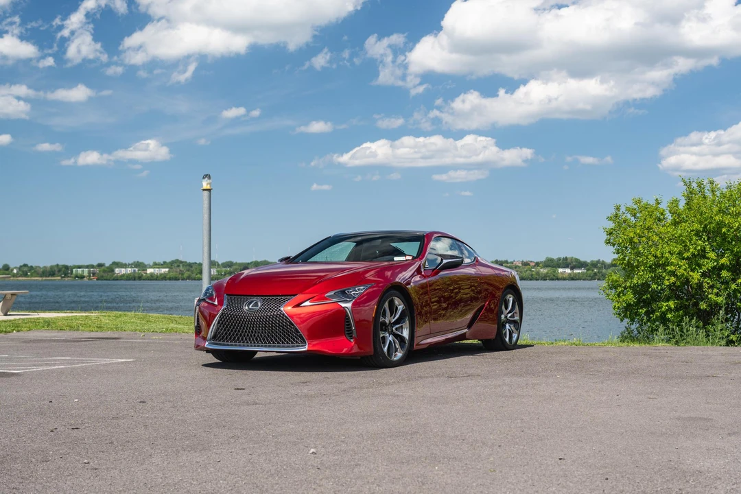 2021 Lexus LC - Image 9 of 31