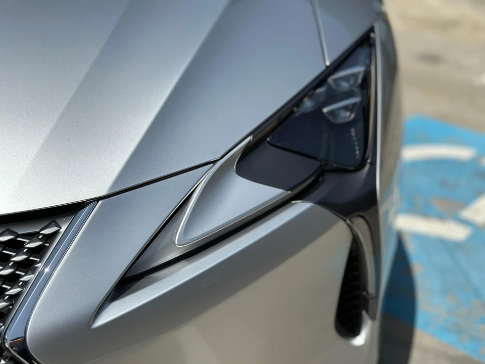 2021 Lexus LC - Image 16 of 31