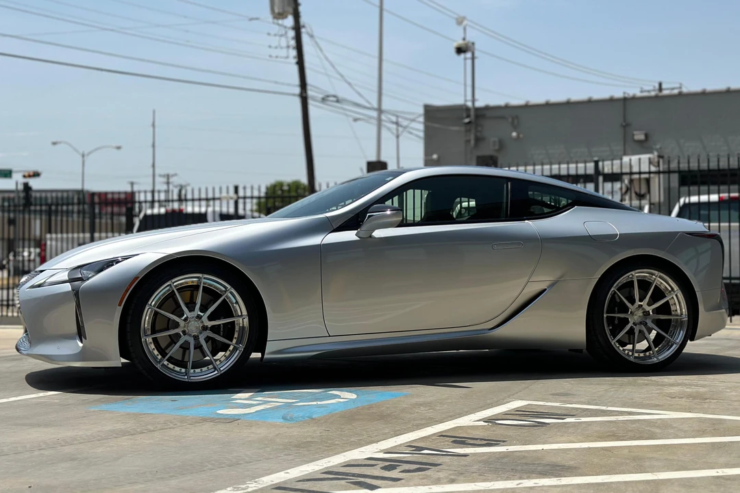 2021 Lexus LC - Image 3 of 31