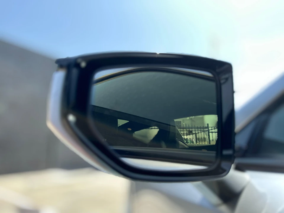 2021 Lexus LC - Image 22 of 31