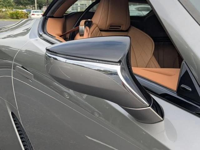 2021 Lexus LC - Image 10 of 15