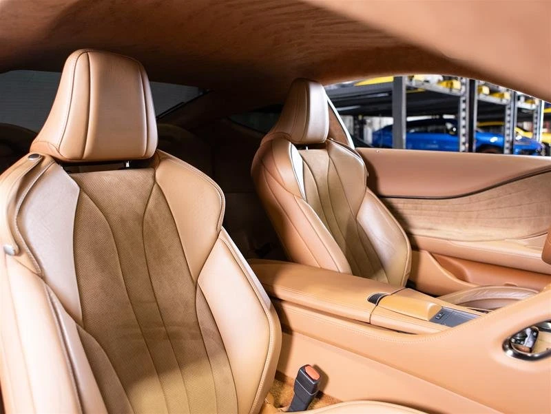 2021 Lexus LC - Image 11 of 17