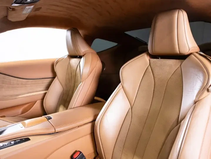 2021 Lexus LC - Image 15 of 20