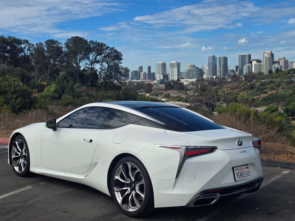 2021 Lexus LC - Image 4 of 12