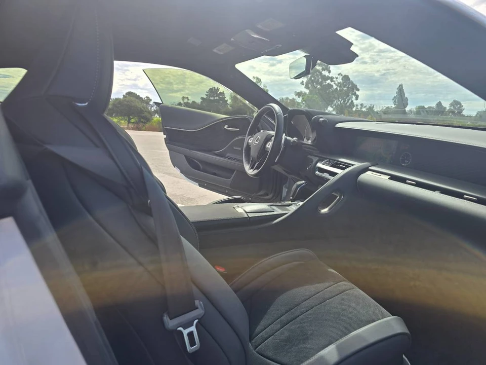 2021 Lexus LC - Image 10 of 12