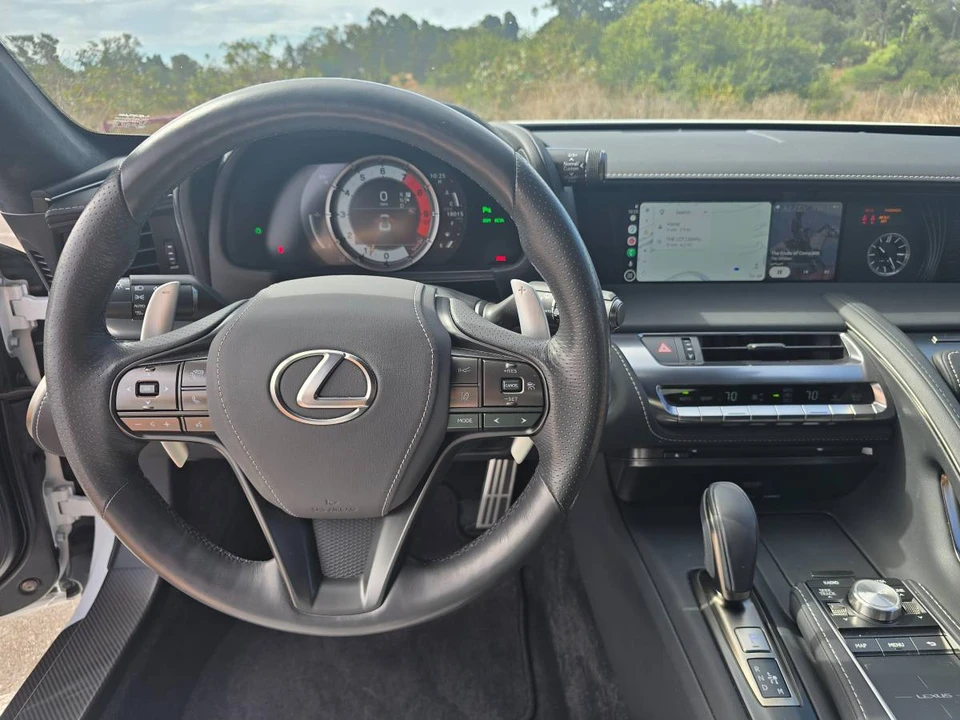 2021 Lexus LC - Image 9 of 12