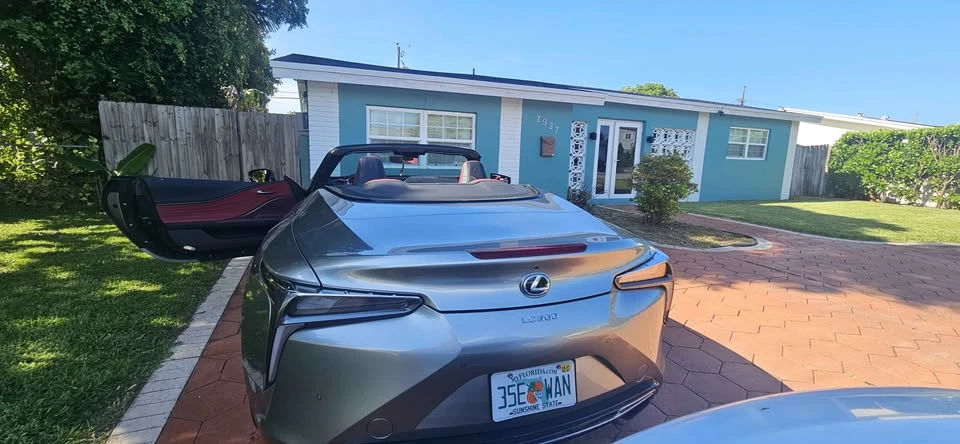 2021 Lexus LC - Image 5 of 16