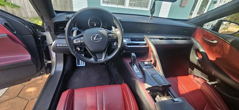 2021 Lexus LC - Image 10 of 16
