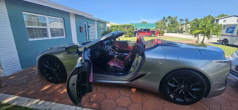 2021 Lexus LC - Image 8 of 16