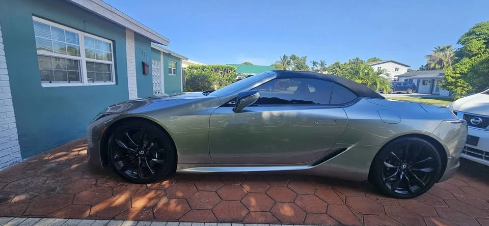 2021 Lexus LC - Image 13 of 16