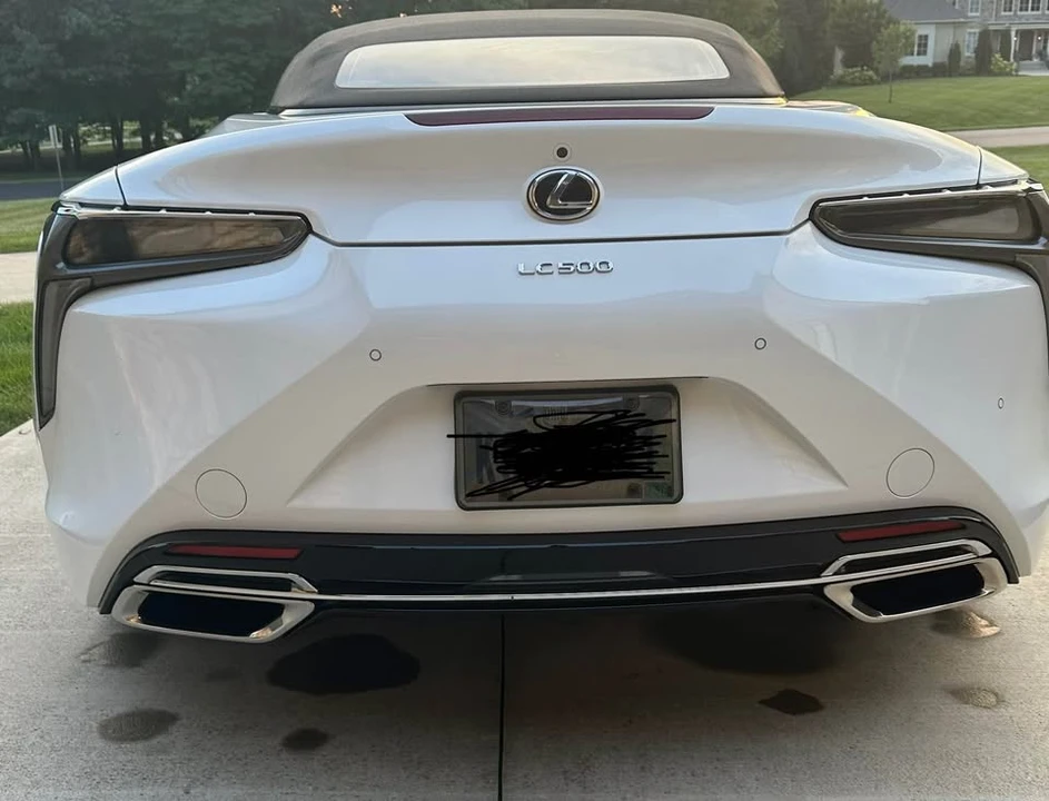 2021 Lexus LC - Image 4 of 5