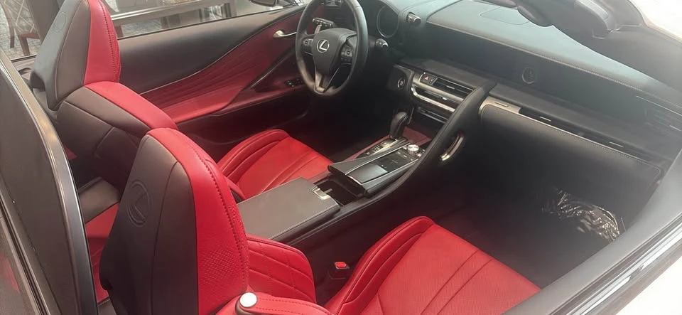 2021 Lexus LC - Image 4 of 6