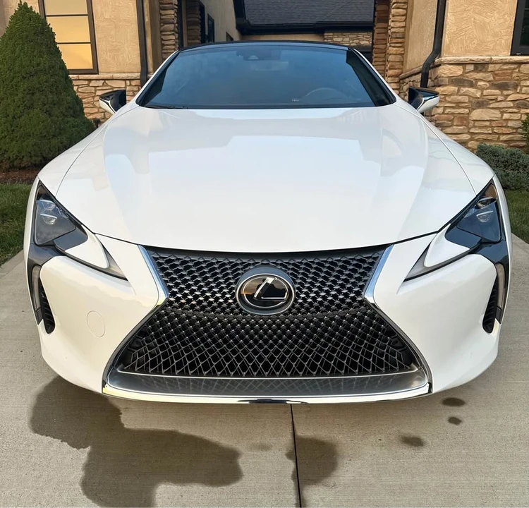 2021 Lexus LC - Image 2 of 5