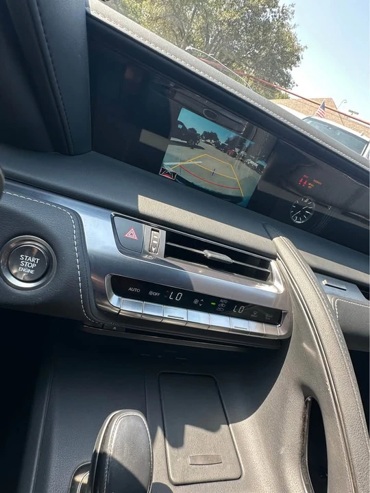 2021 Lexus LC - Image 12 of 16