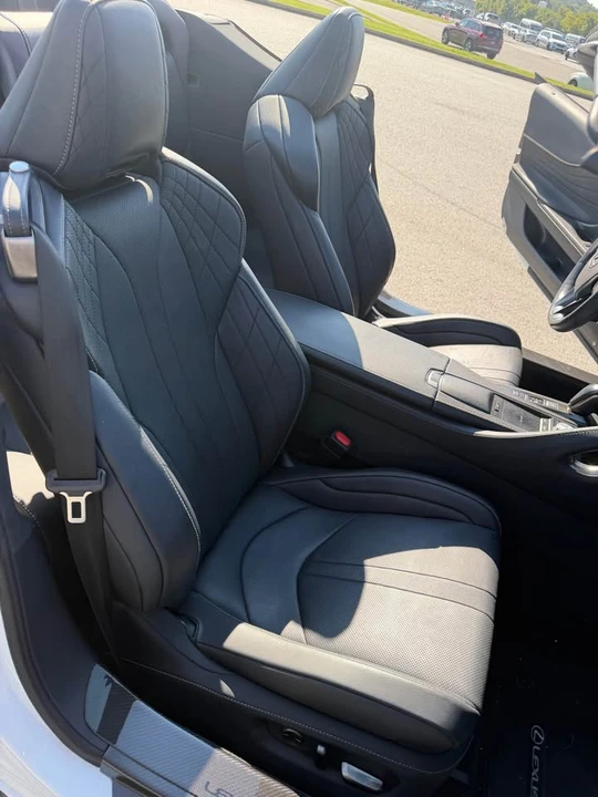 2021 Lexus LC - Image 10 of 14