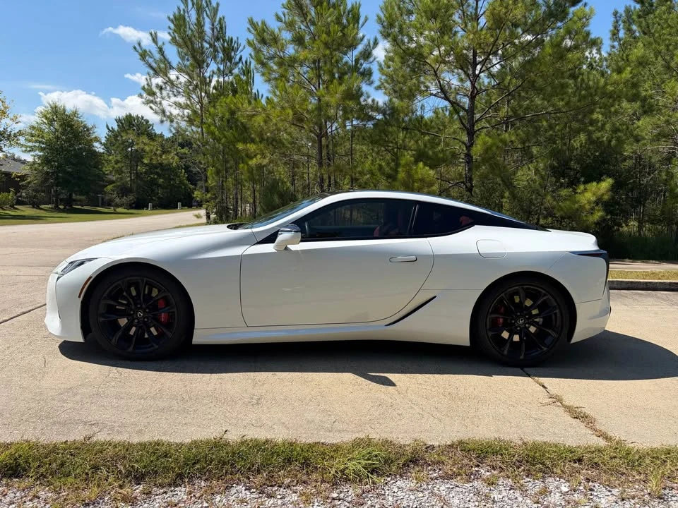 2021 Lexus LC - Image 4 of 16