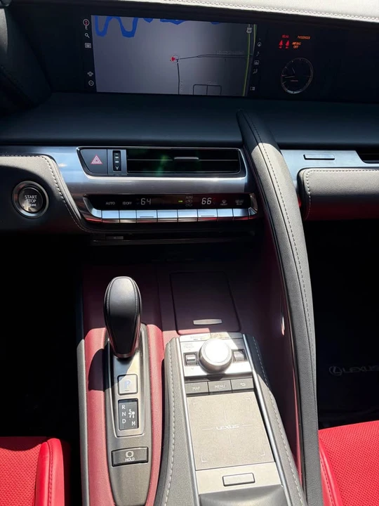 2021 Lexus LC - Image 15 of 16