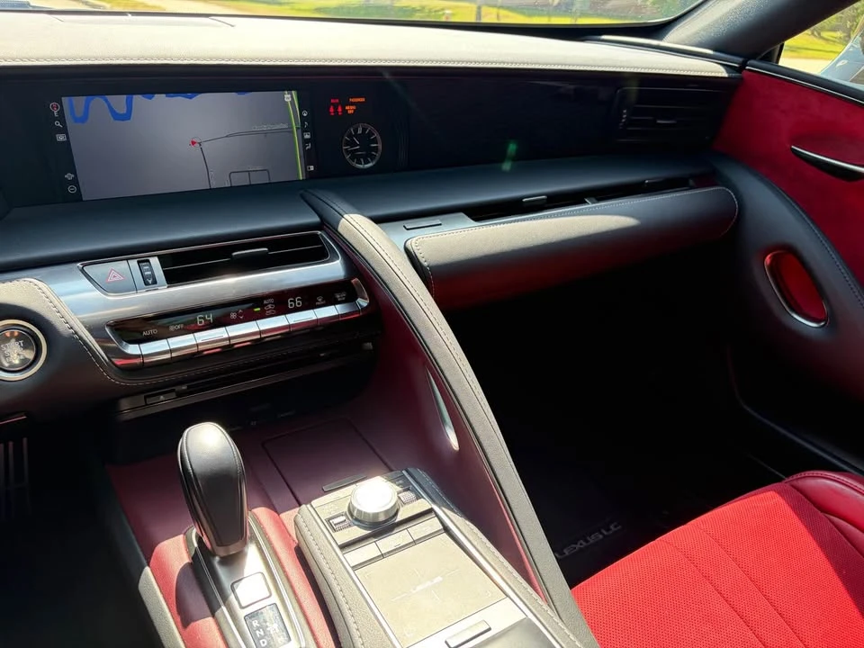 2021 Lexus LC - Image 13 of 16