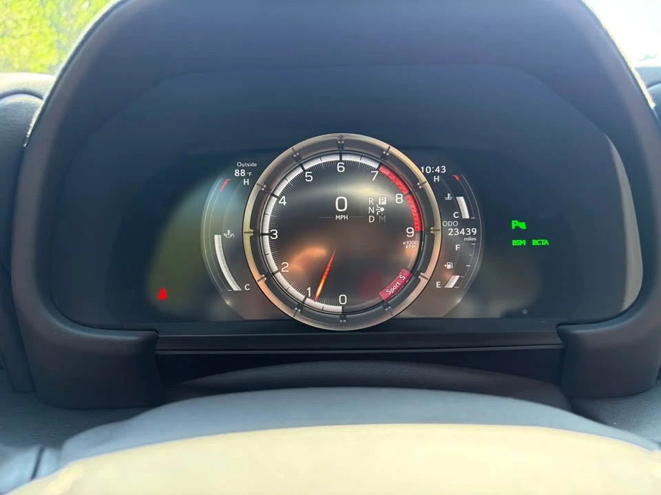 2021 Lexus LC - Image 12 of 16