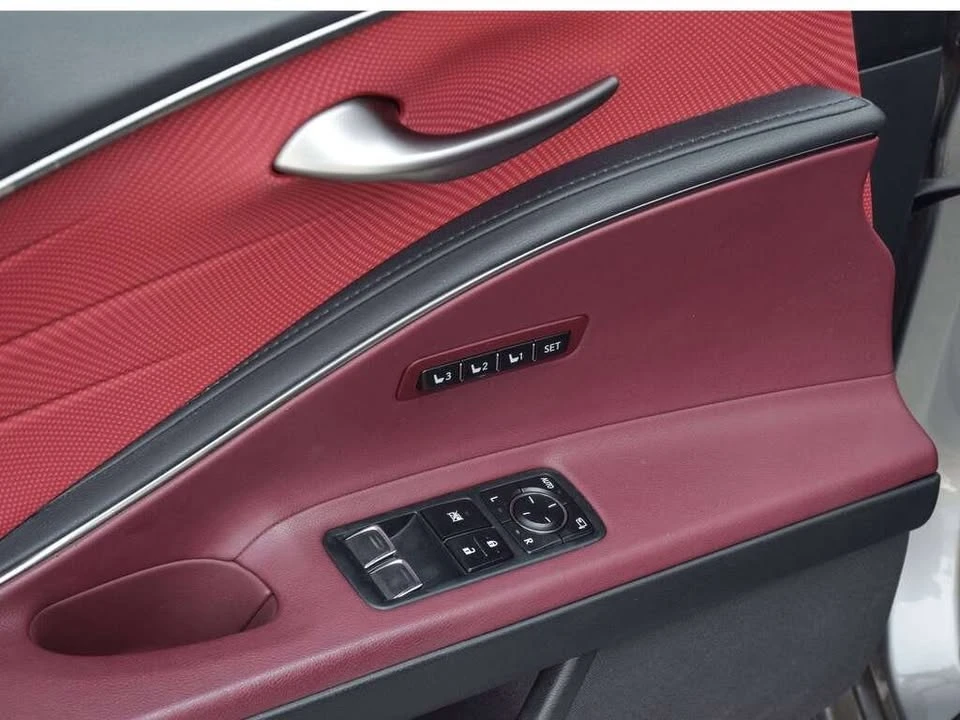 2021 Lexus LC - Image 12 of 20