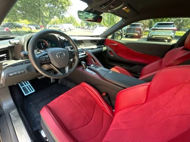 2021 Lexus LC - Image 13 of 19