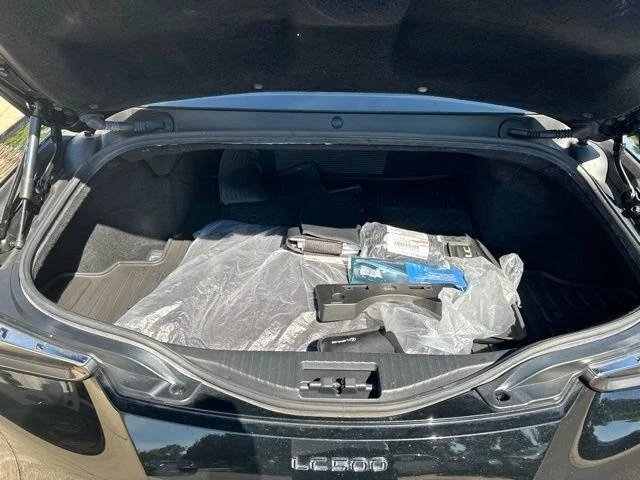 2021 Lexus LC - Image 9 of 19