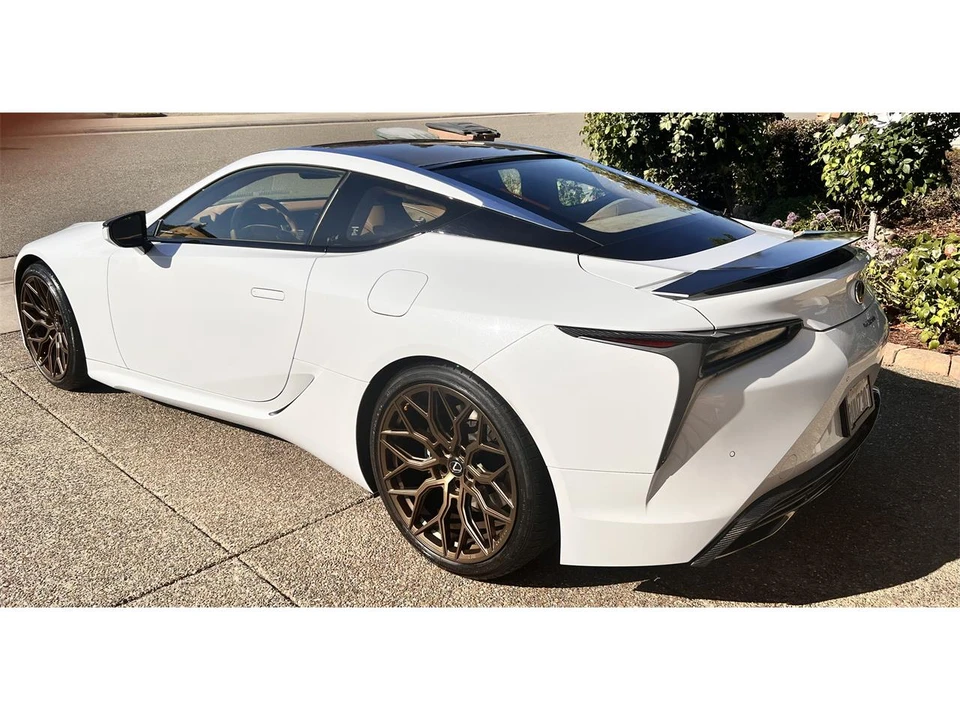 2021 Lexus LC - Image 6 of 10