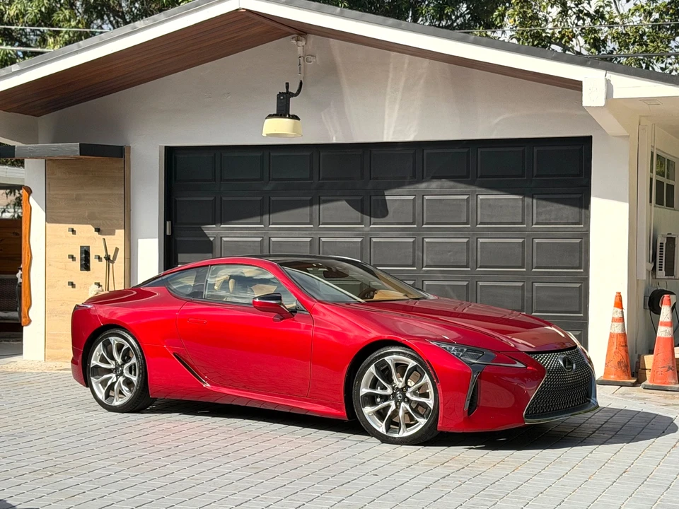 2021 Lexus LC - Image 4 of 21