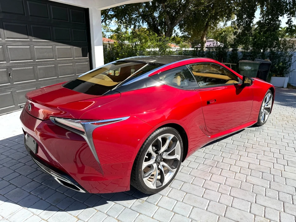 2021 Lexus LC - Image 14 of 21