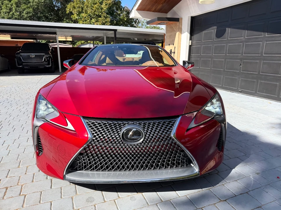 2021 Lexus LC - Image 9 of 21
