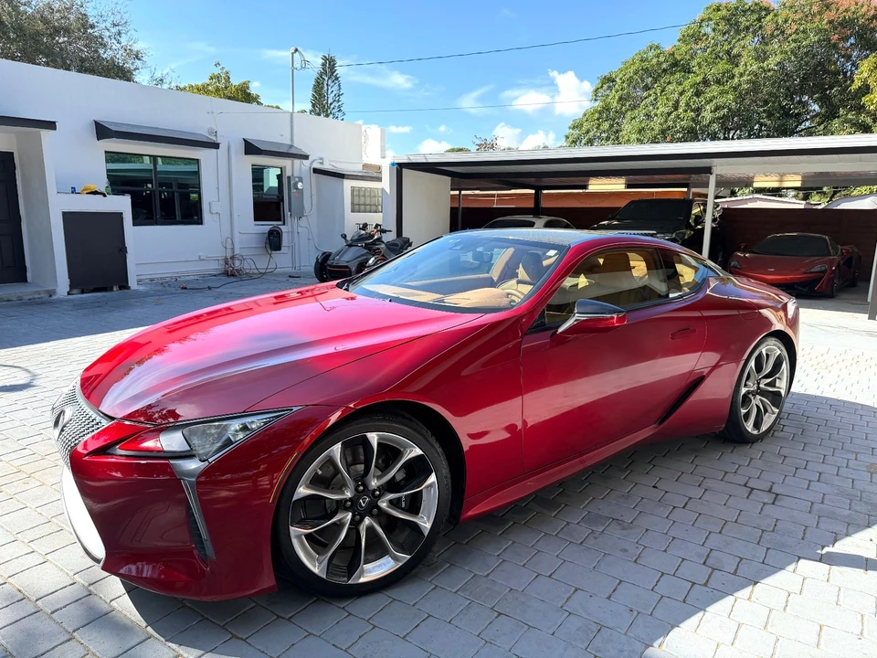2021 Lexus LC - Image 7 of 21