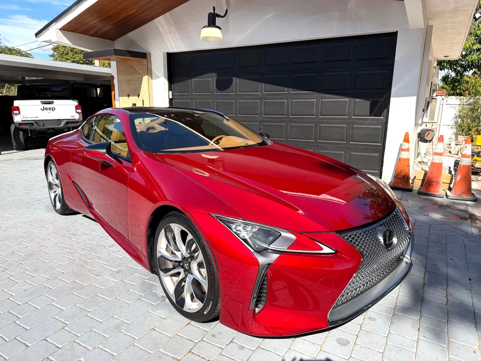 2021 Lexus LC - Image 10 of 21