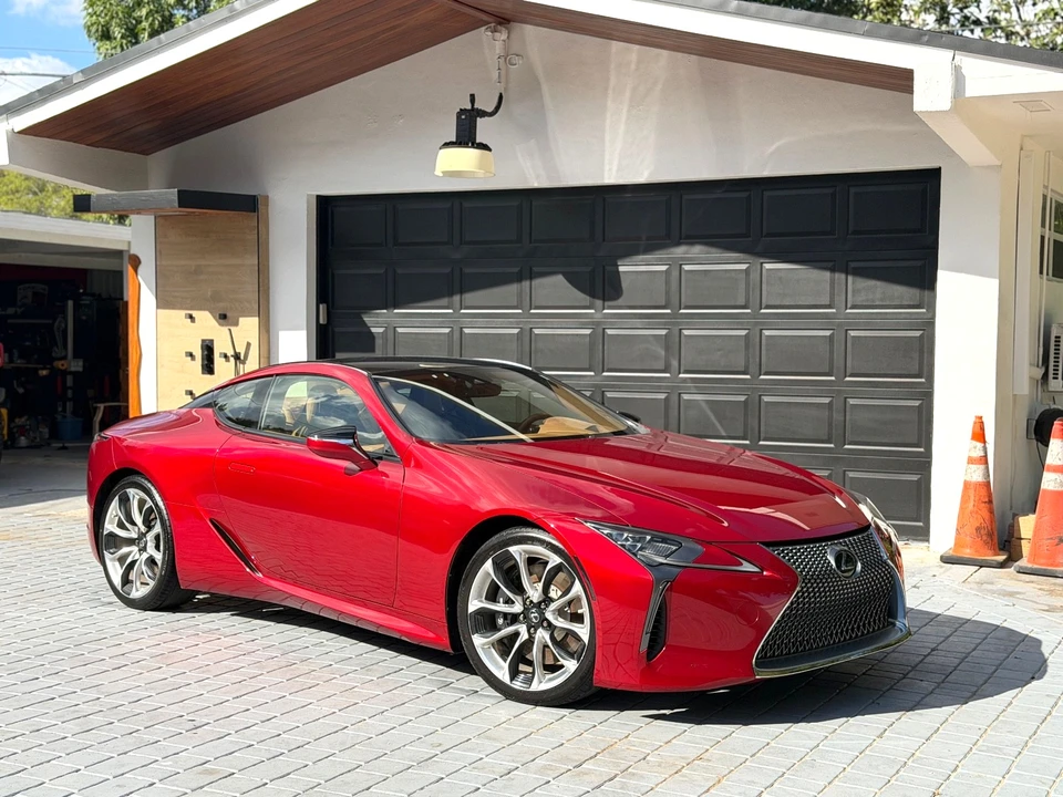 2021 Lexus LC - Image 2 of 21