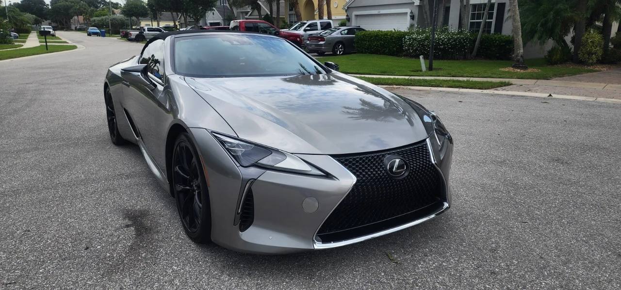 2021 Lexus LC - Image 9 of 31