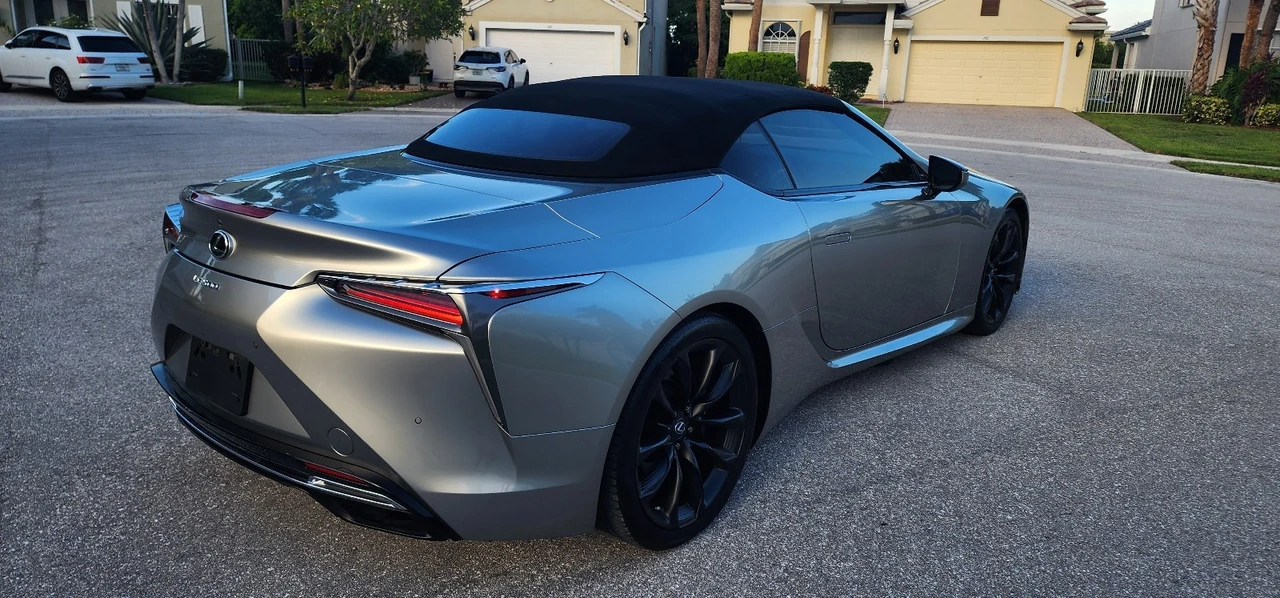 2021 Lexus LC - Image 15 of 31