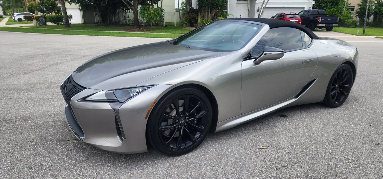 2021 Lexus LC - Image 7 of 31