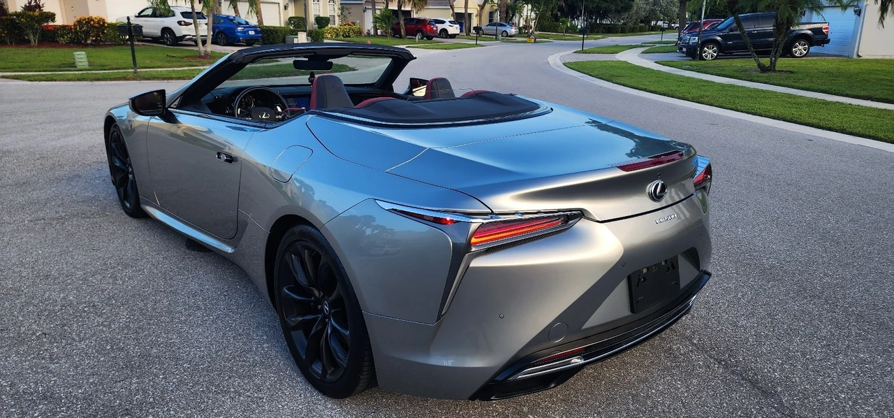 2021 Lexus LC - Image 5 of 31