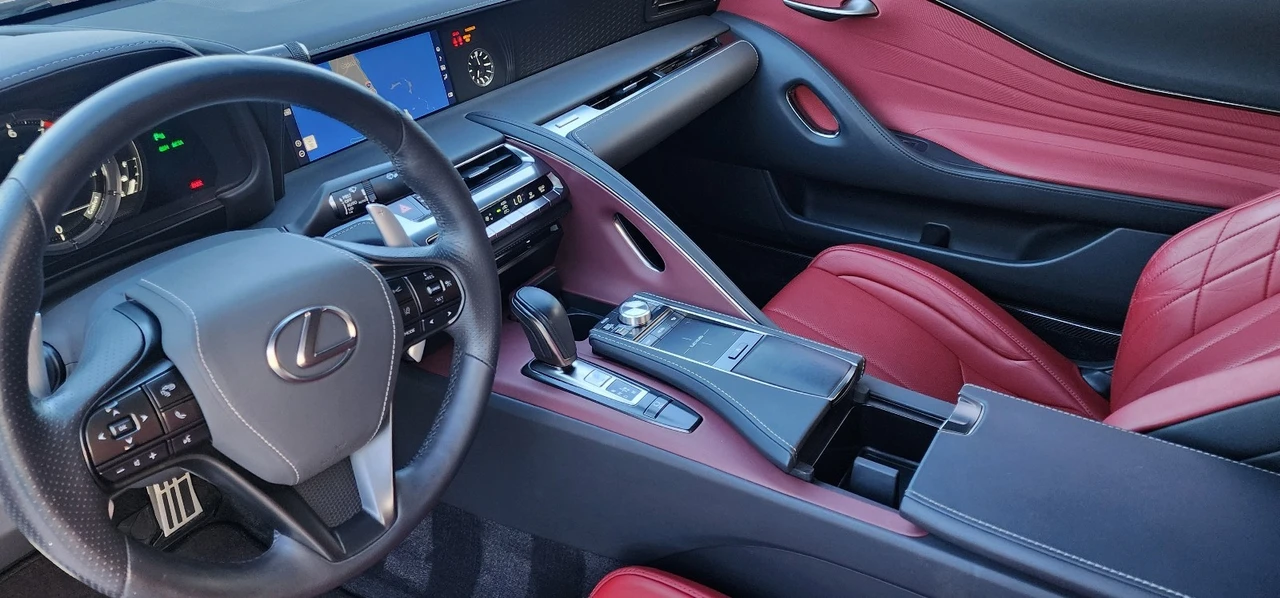2021 Lexus LC - Image 31 of 31