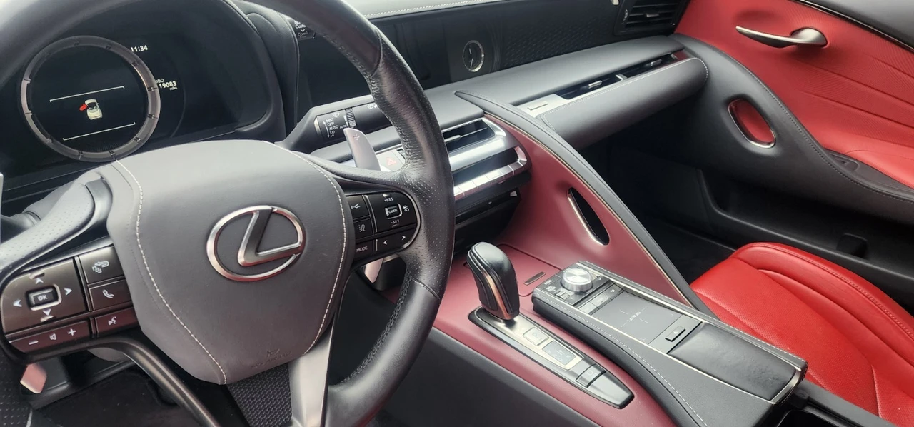2021 Lexus LC - Image 4 of 31