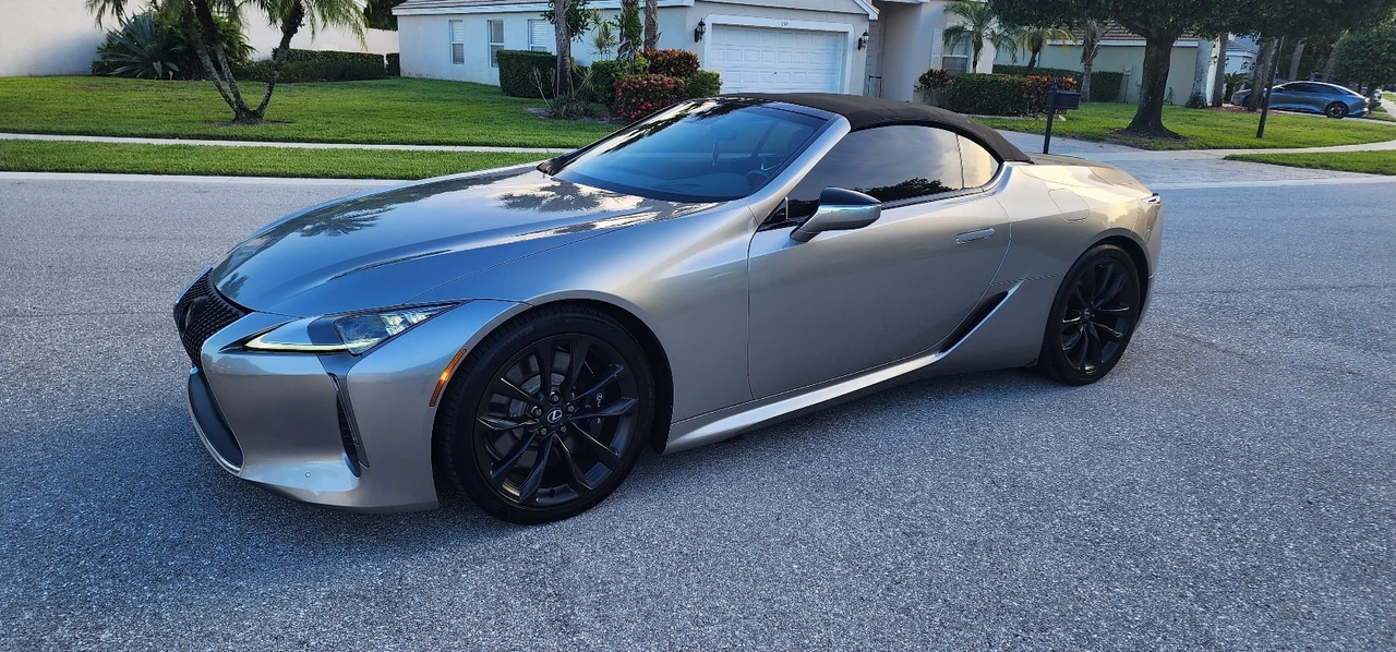 2021 Lexus LC - Image 8 of 31