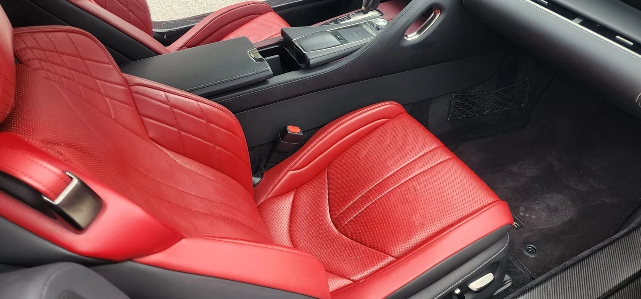 2021 Lexus LC - Image 15 of 31