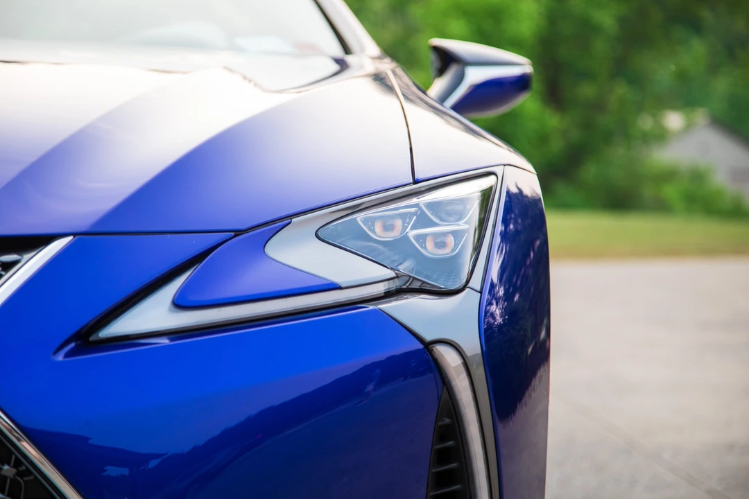 2021 Lexus LC - Image 24 of 31