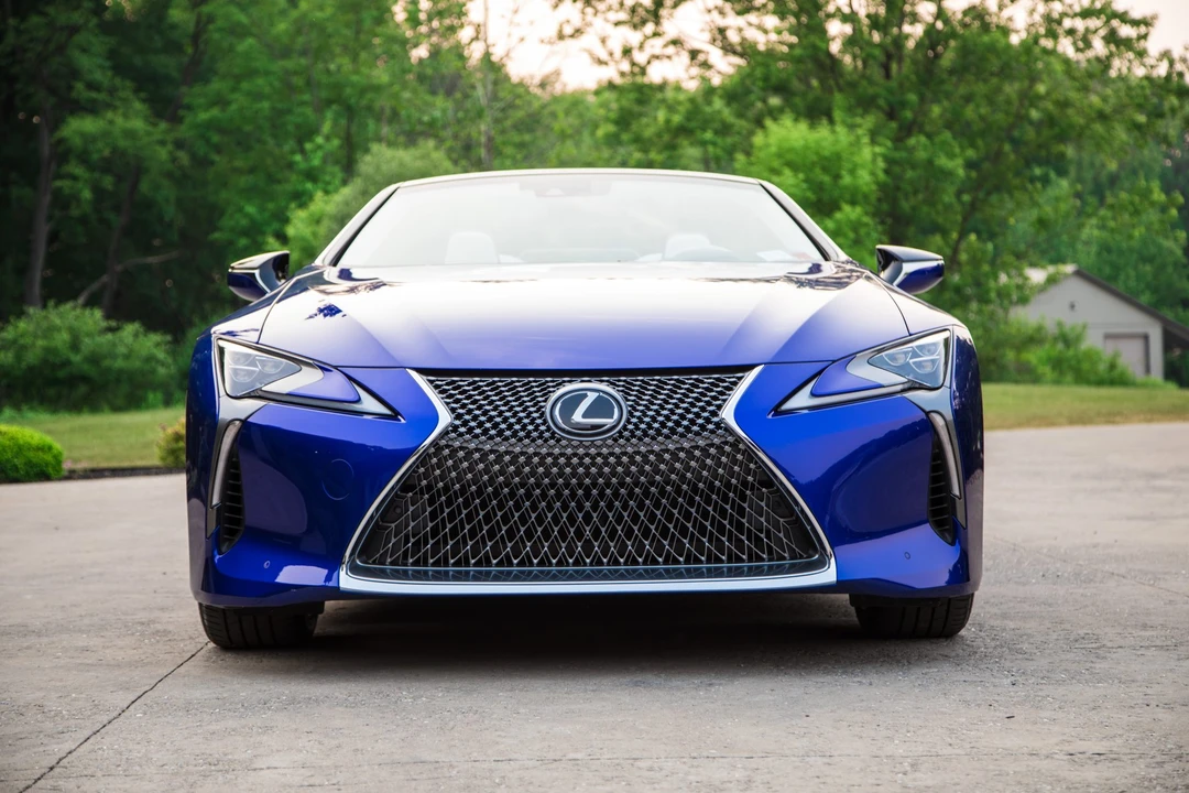 2021 Lexus LC - Image 6 of 31