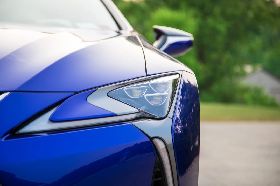 2021 Lexus LC - Image 25 of 31